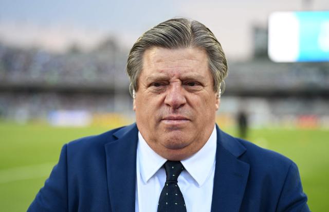 Former Mexico's national football team coach Miguel Herrera gestures before the Liga MX Clausura semifinal second-leg football match between Pumas UNAM and Pachuca at Olimpico Universitario stadium in Mexico City on May 17, 2026. (Photo by YURI CORTEZ / AFP)