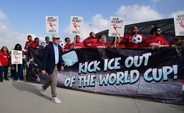 California Gubernatorial candidate Tom Steyer joins Sofi Stadium workers, including cooks, bartenders, dishwashers, servers and cashiers, in a protest outside the stadium, ahead of the 2026 FIFA World Cup in Inglewood, California, on May 18, 2026. Members of UNITE HERE Local 11 are fighting to keep ICE out of their workplace during the 2026 FIFA World Cup. (Photo by Frederic J. BROWN / AFP)