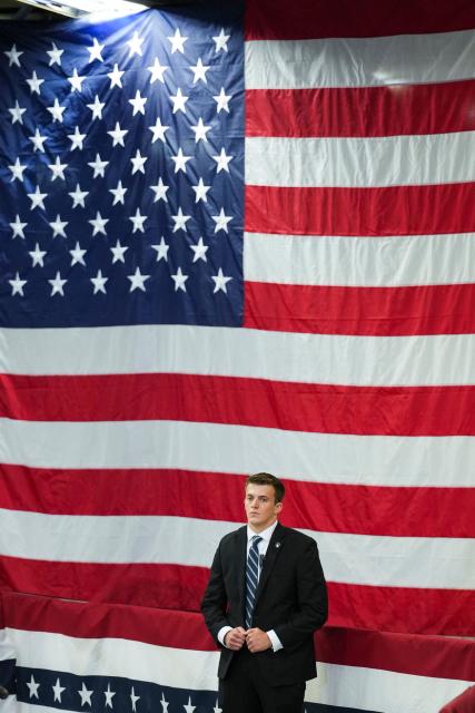 A US Secret Service agent stands guard during an event with US Vice President JD Vance at Milbank Manufacturing Company in Kansas City, Missouri, on May 18, 2026. (Photo by Eric Lee / POOL / AFP)