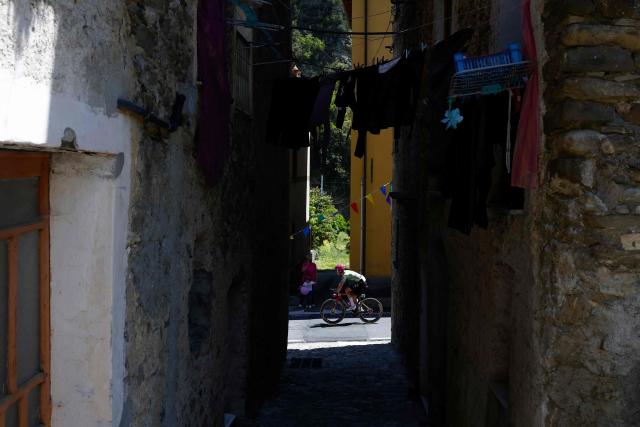 EF Education - EasyPost Dutch rider Jardi Van Der Lee rides during the 12th stage of the Giro d'Italia 2026 - Tour of Italy cycling race between Imperia and Novi Ligure, Italy, on May 21, 2026. (Photo by Luca Bettini / AFP)