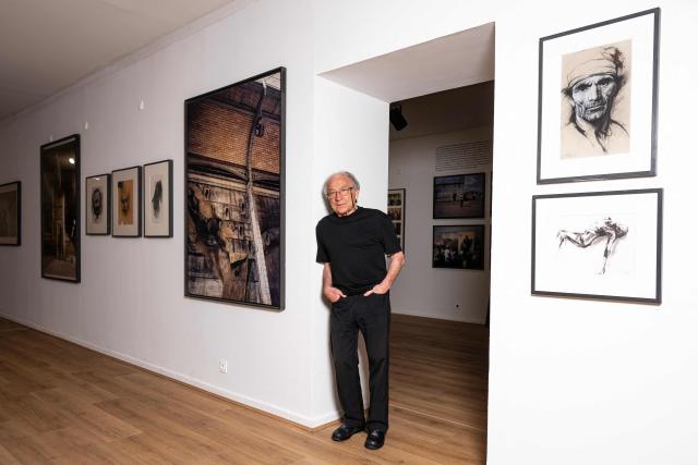 French artist Ernest Pignon-Ernest poses during the press visit of his exhibition at the Ziem museum in Martigues, near Marseille, on May 21, 2026. (Photo by MIGUEL MEDINA / AFP)