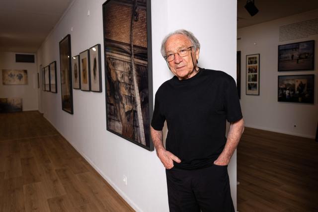French artist Ernest Pignon-Ernest poses during the press visit of his exhibition at the Ziem museum in Martigues, near Marseille, on May 21, 2026. (Photo by MIGUEL MEDINA / AFP)