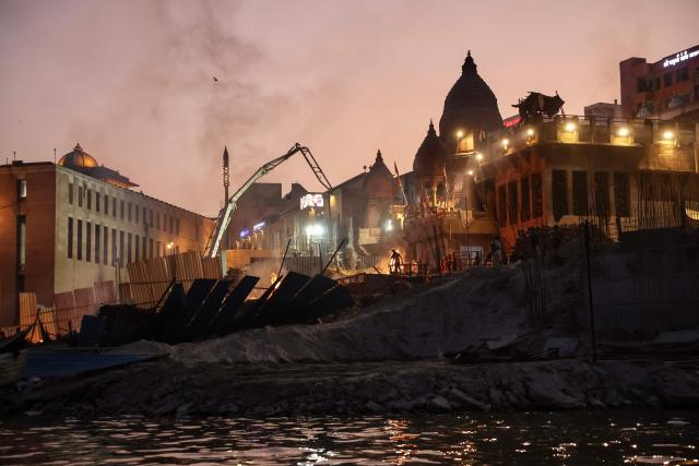 A general view of the Manikarnika Ghat on the banks of the river Ganges in Varanasi on May 21, 2026. (Photo by Niharika KULKARNI / AFP)