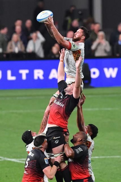 Chiefs' Josh Lord (R) wins a lineout  during the Super Rugby Pacific match between the Canterbury Crusaders and Waikato Chiefs at One New Zealand Stadium in Christchurch on May 22, 2026. (Photo by Sanka Vidanagama / AFP)