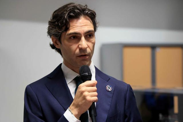 CEO of Quandela Niccolo Somaschi speaks during the presentation of a Quandela photonic quantum computer as part of France's President's visit to the European Forum on Computing Power, Quantum Sciences and Technologies, and Semiconductors at the Very Large Computing Centre of the French Alternative Energies and Atomic Energy Commission (CEA) in Bruyeres-le-Chatel, south of Paris on May 22, 2026. (Photo by Ludovic MARIN / POOL / AFP)