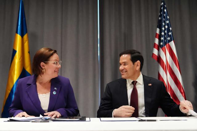Swedish Foreign Minister Maria Malmer Stenergard (L) and US Secretary of State Marco Rubio attend a signing ceremony at the NATO Foreign Ministers' meeting in Helsingborg, Sweden, on May 22, 2026. (Photo by Julia Demaree Nikhinson / POOL / AFP)