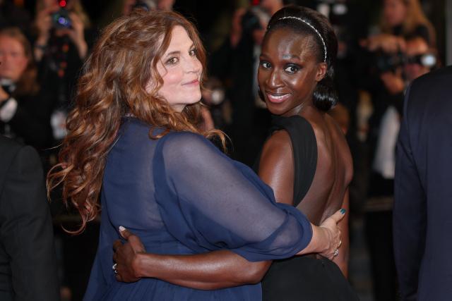 French director, actress and screenwriter Agnes Jaoui and Franco-Malian actress Eye Haidara arrive for the screening of the film "L'Objet du delit" (Crescendo) at the 79th edition of the Cannes Film Festival in Cannes, southern France on May 22, 2026. (Photo by Sameer AL-DOUMY / AFP)