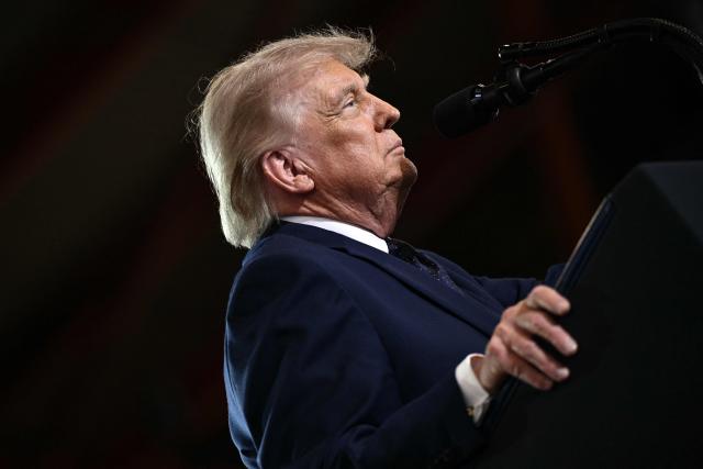US President Donald Trump delivers a speech about the economy at Rockland Community College Fieldhouse in Suffern, New York, on May 22, 2026. Trump is the first sitting president to visit the northern New York City suburbs since Gerald Ford in 1976. (Photo by Brendan SMIALOWSKI / AFP)
