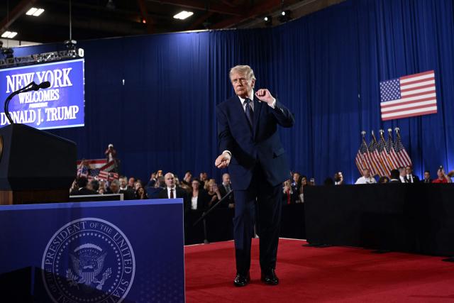 US President Donald Trump does his little dance after speaking about the economy during an event at Rockland Community College Fieldhouse in Suffern, New York, on May 22, 2026. Trump is the first sitting president to visit the northern New York City suburbs since Gerald Ford in 1976. (Photo by Brendan SMIALOWSKI / AFP)