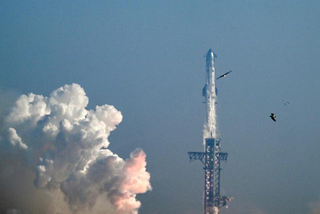 SpaceX's Starship 39 rocket launches from Starbase during the 12th test flight as seen from South Padre Island, Texas, on May 22, 2026. Elon Musk's SpaceX on May 22 launched its latest Starship, sending the mammoth rocket soaring into the Texas skies after its initial attempt was scrubbed due to technical issues. The Starship spacecraft and Super Heavy rocket booster appeared to separate as expected, but the company's spokesperson Dan Huot said on the livestream that the booster did not complete a burn necessary to steer itself to a controlled landing, meaning it likely can't make a precision touchdown as hoped. (Photo by RONALDO SCHEMIDT / AFP)