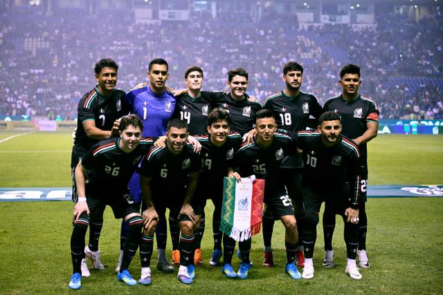 Players of Mexico pose for a picture ahead of the friendly football match between Mexico and Ghana at the Cuauhtemoc Stadium in Puebla, Mexico, on May 22, 2026. (Photo by Alfredo ESTRELLA / AFP)