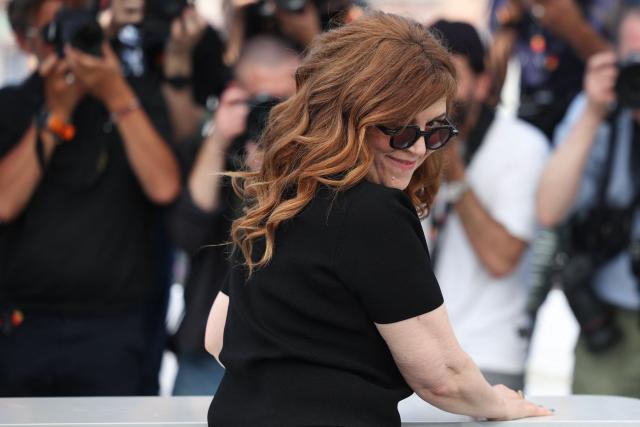 French director Agnes Jaoui poses during a photocall of the film "L'Objet du delit" (Crescendo) at the 79th edition of the Cannes Film Festival in Cannes, southern France on May 23, 2026. (Photo by Valery HACHE / AFP)