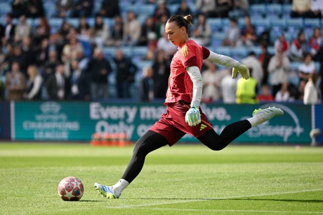 Lyon's Chilean goalkeeper #01 Christiane Endler warms up ahead of the UEFA Women's Champions League final football match between FC Barcelona and Olympique Lyonnais (OL) at the Ullevaal Stadium in Oslo, Norway on May 23, 2026. (Photo by Jonathan Nackstrand / AFP)