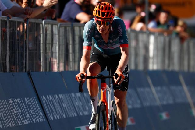 INEOS Grenadiers Dutch rider Thymen Arensman crosses the finish line of the 14th stage of the Giro d'Italia 2026 - Tour of Italy cycling race between Aosta and Pila (Gressan), Italy, on May 23, 2026. (Photo by Luca Bettini / AFP)
