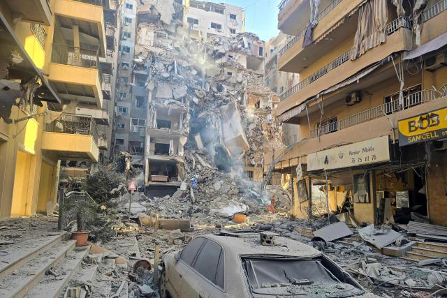 A destroyed building is pictured at the site of an Israeli strike in Tyre, southern Lebanon, on May 28, 2026. The Israeli military said on May 28 it had begun new strikes on Hezbollah infrastructure around the southern Lebanese city of Tyre after issuing an evacuation warning to its residents. (Photo by KAWNAT HAJU / AFP)