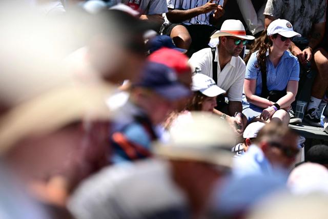 Spectators watch US Iva Jovic playing against US Emma Navarro during their women's singles match on day 5 of the French Open tennis tournament at the Roland-Garros Complex in Paris on May 28, 2026. (Photo by JULIEN DE ROSA / AFP)