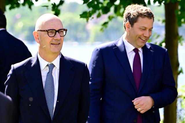 German Finance Minister and Vice Chancellor Lars Klingbeil (R) welcomes France's Economy, Finances and Industry Minister Roland Lescure prior a meeting with the finance ministers of France, Italy, the Netherlands, Poland, and Spain at the Recreation Center of the German central bank (Deutsche Bundesbank) in Berlin on May 28, 2026. (Photo by Tobias SCHWARZ / AFP)