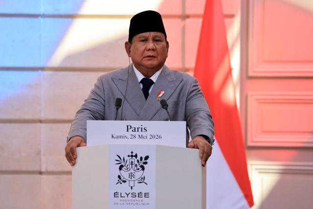 Indonesia's President Prabowo Subianto attends a joint press statement with French President at The Elysee Presidential Palace in Paris on May 28, 2026. (Photo by Ludovic MARIN / POOL / AFP)