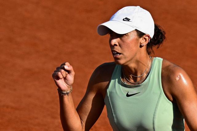 US Madison Keys reacts to a point against Croatia's Antonia Ruzic during their women's singles match on day 5 of the French Open tennis tournament at the Roland-Garros Complex in Paris on May 28, 2026. (Photo by JULIEN DE ROSA / AFP)