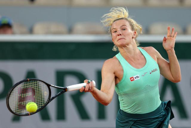 Czech Republic's Katerina Siniakova plays a forehand return to Canada's Victoria Mboko during their women's singles match on day 5 of the French Open tennis tournament on Court Simonne-Mathieu at the Roland-Garros Complex in Paris on May 28, 2026. (Photo by Thomas SAMSON / AFP)