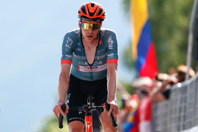 INEOS Grenadiers Dutch rider Thymen Arensman crosses the finish line of the 19th stage of the Giro d'Italia 2026 - Tour of Italy cycling race between Feltre and Alleghe, Italy, on May 29, 2026. (Photo by Luca Bettini / AFP)