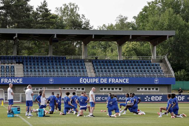 France's players take part in a training session at the French football federation's (FFF) training ground in Clairefontaine-en-Yvelines, southwest of Paris on May 29, 2026, ahead of the 2026 FIFA World Cup. (Photo by STEPHANE DE SAKUTIN / AFP)