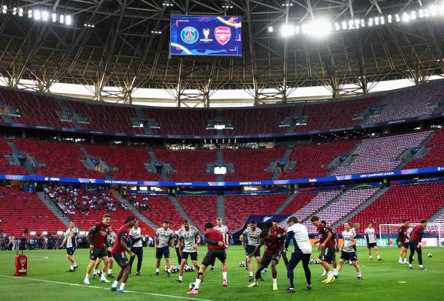 Arsenal's players attend a MD-1 training session of Arsenal FC at the Puskas Arena in Budapest on May 29, 2026, on the eve of the UEFA Champions League final football match between Paris Saint-Germain (PSG) and Arsenal FC. Paris Saint-Germain (PSG) face Arsenal in the UEFA Champions League final football match on May 30, 2026 in Budapest. (Photo by FRANCK FIFE / AFP)