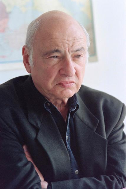 (FILES) Portrait taken on April 26, 1991 in Paris shows French philosopher and sociologist Edgar Morin. The French sociologist and philosopher Edgar Morin, a major figure in France's intellectual life, died on May 29, 2026, at the age of 104, AFP learned from his wife on May 30, 2026. (Photo by Mathilde de L'ECOTAIS / AFP)