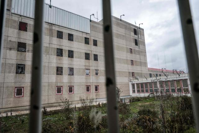 (FILES) This photograph shows prison cell windows at the "Maison d'arret" (prison) des Hauts-de-Seine, in Nanterre, suburbs of Paris, on January 15, 2026. As of 1 May 2026, French prisons held 88,654 inmates, a new record against a backdrop of chronic prison overcrowding, according to official figures from the Ministry of Justice. (Photo by STEPHANE DE SAKUTIN / AFP)
