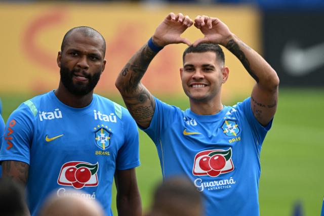 Brazil's midfielder Bruno Guimaraes gestures next to Brazil's forward Igor Thiago during a training session at the Granja Comary training center in Teresopolis, Rio de Janeiro, Brazil, on May 30, 2026. (Photo by Mauro PIMENTEL / AFP)