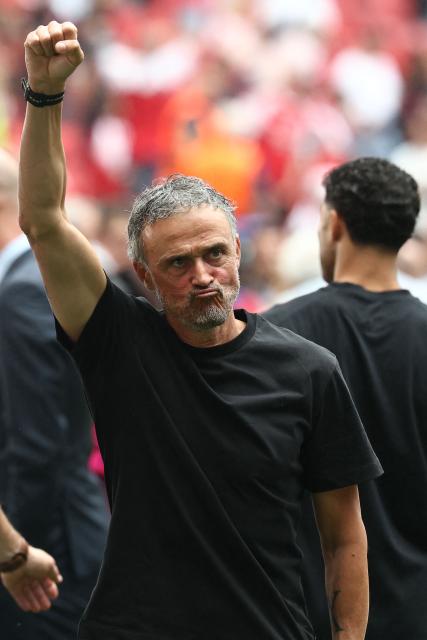 Paris Saint-Germain's Spanish head coach Luis Enrique gestures prior to the UEFA Champions League final football match between Paris Saint-Germain (PSG) and Arsenal FC at the Puskas Arena in Budapest on May 30, 2026. (Photo by FRANCK FIFE / AFP)