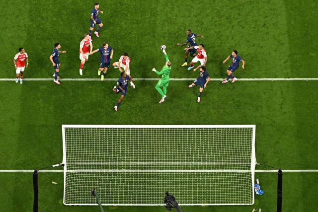 Paris Saint-Germain's Russian goalkeeper #39 Matvey Safonov clears the ball during the UEFA Champions League final football match between Paris Saint-Germain (PSG) and Arsenal FC at the Puskas Arena in Budapest on May 30, 2026. (Photo by Nicolas TUCAT / AFP)
