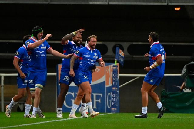 Montpellier’s Scottish full?back Stuart Hogg celebrates after scoring a try during the French Top14 rugby union match between Montpellier Herault Rugby and Section Paloise Bearn Pyrenees (Pau) at the GGL Stadium in Montpellier, southern France on May 30, 2026. (Photo by Sylvain THOMAS / AFP)