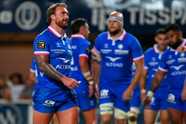 Montpellier’s Scottish full-back Stuart Hogg (L) reacts during the French Top14 rugby union match between Montpellier Herault Rugby and Section Paloise Bearn Pyrenees (Pau) at the GGL Stadium in Montpellier, southern France on May 30, 2026. (Photo by Sylvain THOMAS / AFP)