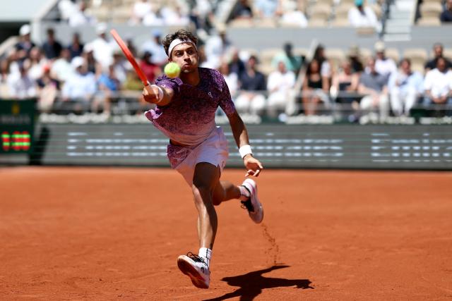Italy's Flavio Cobolli plays a forehand return to US Zachary Svajda during their men's singles match on day 9 of the French Open tennis tournament on Court Philippe-Chatrier at the Roland-Garros Complex in Paris on June 1, 2026. (Photo by ALAIN JOCARD / AFP)
