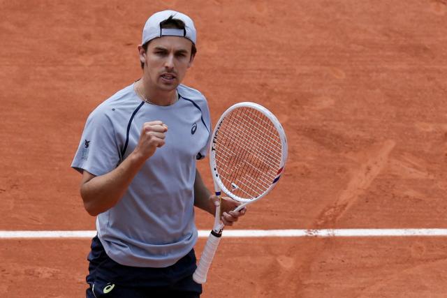 US Zachary Svajda reacts after a point as he plays against Italy's Flavio Cobolli during their men's singles match on day 9 of the French Open tennis tournament on Court Philippe-Chatrier at the Roland-Garros Complex in Paris on June 1, 2026. (Photo by Thomas SAMSON / AFP)