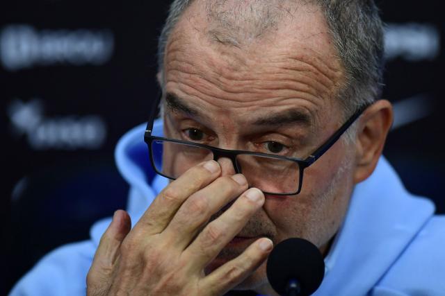 Uruguay's national football team coach, Argentine Marcelo Bielsa, gestures during a press conference in Barros Blancos, Canelones department, Uruguay on June 1, 2026. Led by Federico Valverde and with the long-awaited inclusion of veteran goalkeeper Fernando Mulsera, Marcelo Bielsa on May 31 made official the list of 26 players who will represent La Celeste at the World Cup, which kicks off in ten days in North America. (Photo by Dante FERNANDEZ / AFP)