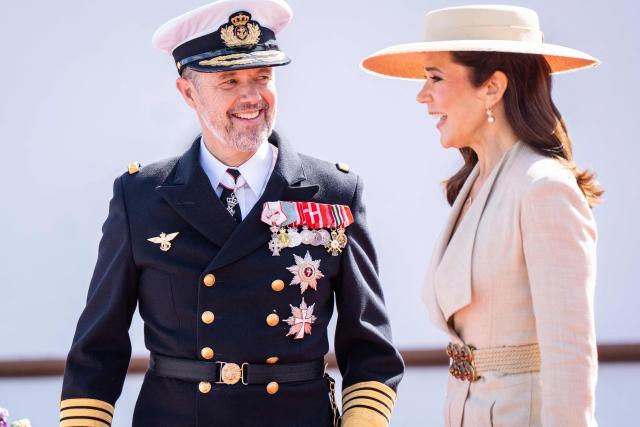 Denmark's King Frederik and Queen Mary arrive at Odense harbor during the royal couple's summer tour to Odense Municipality on June 1, 2026. (Photo by Sebastian Elias Uth / Ritzau Scanpix / AFP) / Denmark OUT