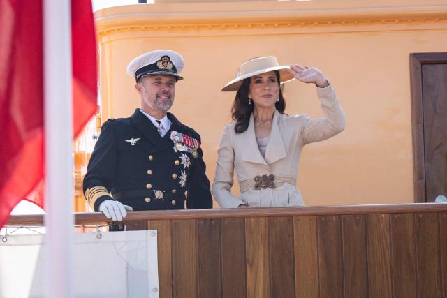 Denmark's King Frederik and Queen Mary arrive at Odense harbor during the royal couple's summer tour to Odense Municipality on June 1, 2026. (Photo by Sebastian Elias Uth / Ritzau Scanpix / AFP) / Denmark OUT