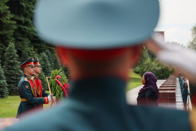 Tanzania's President Samia Suluhu Hassan attends a wreath-laying ceremony at the Tomb of the Unknown Soldier by the Kremlin wall in Moscow on June 3, 2026. (Photo by Ramil Sitdikov / POOL / AFP)