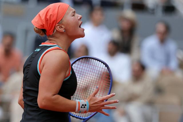 Diana Shnaider reacts as she plays against Aryna Sabalenka during their women's quarter final singles match on day 11 of the French Open tennis tournament on Court Philippe-Chatrier at the Roland-Garros Complex in Paris on June 3, 2026. (Photo by Thomas SAMSON / AFP)