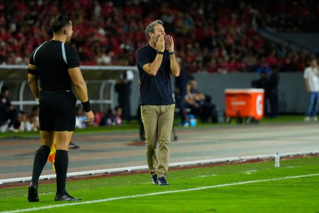Panama's Danish coach Thomas Christiansen gestures during the international friendly football match between Panama and Dominican Republic at the Rommel Fernandez Gutierrez Stadium in Panama City on June 3, 2026. (Photo by ARNULFO FRANCO / AFP)