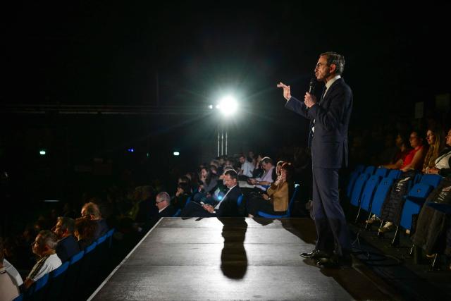 The president of French right-wing party Les Republicains (LR) and 2027 presidential election candidate Bruno Retailleau addresses the 59th congress of the Jeunes Agriculteurs farmers union at the Ainterexpo convention center in Bourg-en-Bresse, central France, on June 4, 2026. (Photo by OLIVIER CHASSIGNOLE / AFP)