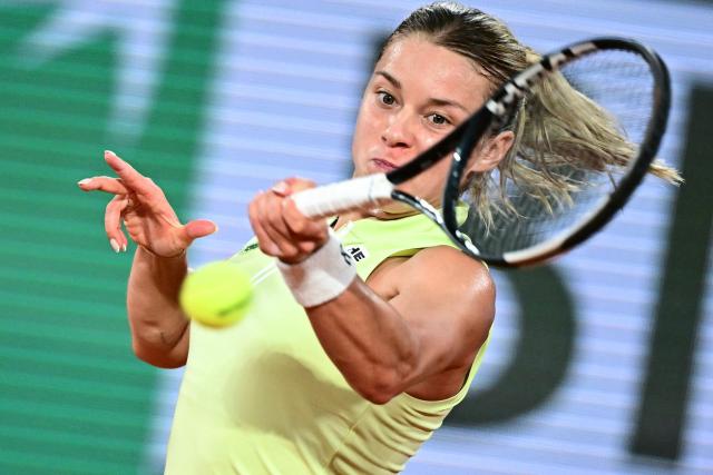 Poland's Maja Chwalinska plays a forehand return to Russia's Diana Shnaider during their women's semi final singles match on day 12 of the French Open tennis tournament on Court Philippe-Chatrier at the Roland-Garros Complex in Paris on June 4, 2026. (Photo by JULIEN DE ROSA / AFP)