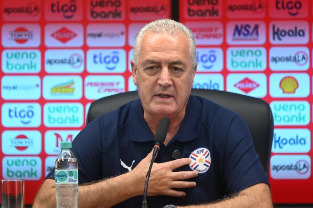 Paraguay's Argentine head coach Gustavo Alfaro gestures during a press conference at the High-Performance Center (CARDE) ahead of the friendly match against Guatemala with a view to the 2026 FIFA World Cup, in Ypane, Paraguay on May 30, 2026. (Photo by DANIEL DUARTE / AFP)