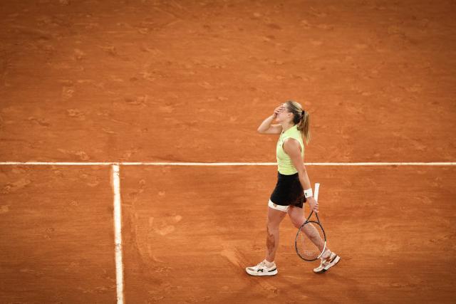 Poland's Maja Chwalinska reacts to her victory at the end of her women's semi final singles match against Russia's Diana Shnaider on day 12 of the French Open tennis tournament on Court Philippe-Chatrier at the Roland-Garros Complex in Paris on June 4, 2026. (Photo by ALAIN JOCARD / AFP)