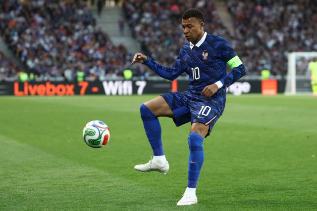 France's forward #10 Kylian Mbappe controls the ball during the international friendly football match between France and Ivory Coast ahead of the 2026 FIFA World Cup football tournament at the Stade de la Beaujoire in Nantes, western France, on June 4, 2026. (Photo by FRANCK FIFE / AFP)