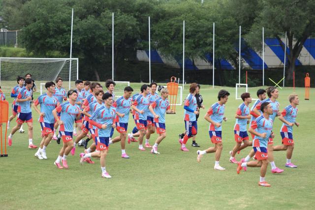 Japan's players take part in a training session at the Club Monterrey Training Center at El Barrial in Santiago, Nuevo Leon State, Mexico, on June 4, 2026, ahead of the FIFA 2026 World Cup football tournament. (Photo by Julio Cesar AGUILAR / AFP)