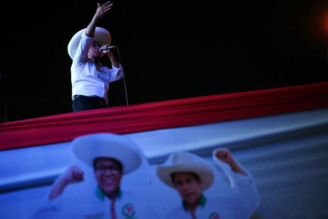 Peru's presidential candidate for the Juntos por el Peru party, Roberto Sanchez, gestures as he speaks during his closing campaign rally in Lima on June 4, 2026. Right-wing candidate Keiko Fujimori and leftist Roberto Sanchez will face off in Peru's presidential runoff on June 7, 2026. (Photo by ERNESTO BENAVIDES / AFP)
