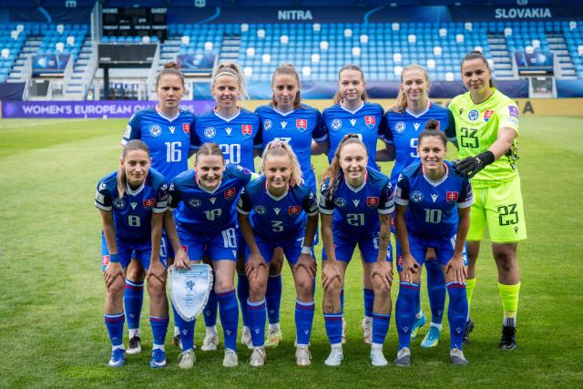 Slovakia players pose for the team photo prior to the Women's FIFA World Cup Group B3, qualifying football match between Slovakia and Finland at the FC Nitra Stadium in Nitra, Slovakia, on June 5, 2026. (Photo by TOMAS BENEDIKOVIC / AFP)